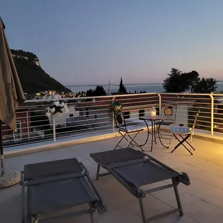 Garda View - Nuovo Con Solarium Vista * Garda (Verona)