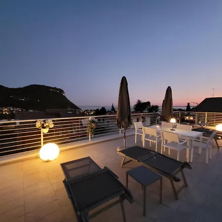 Garda View - Nuovo Con Solarium Vista Apartment Garda (Verona)